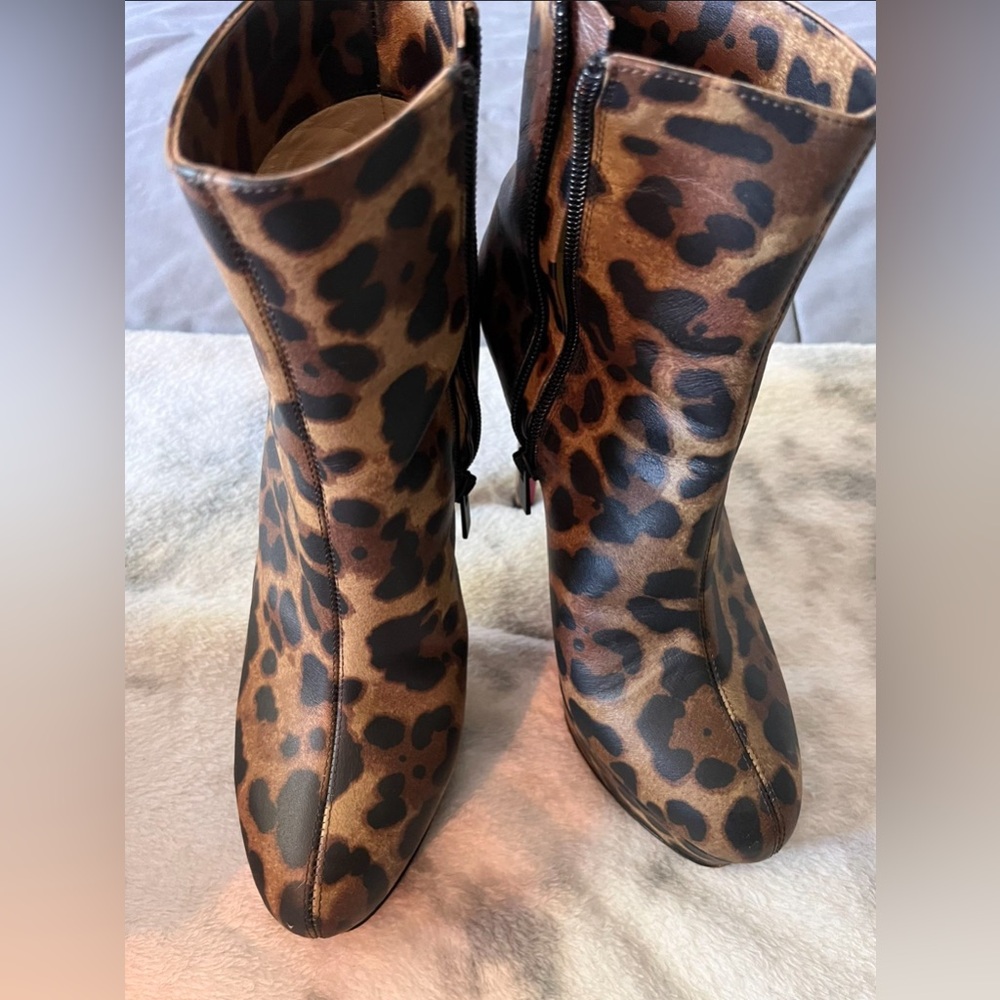 Make an offer! Christian Loubotin boots. Size 38